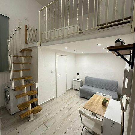 Vesuvia Guest House Νάπολη Εξωτερικό φωτογραφία